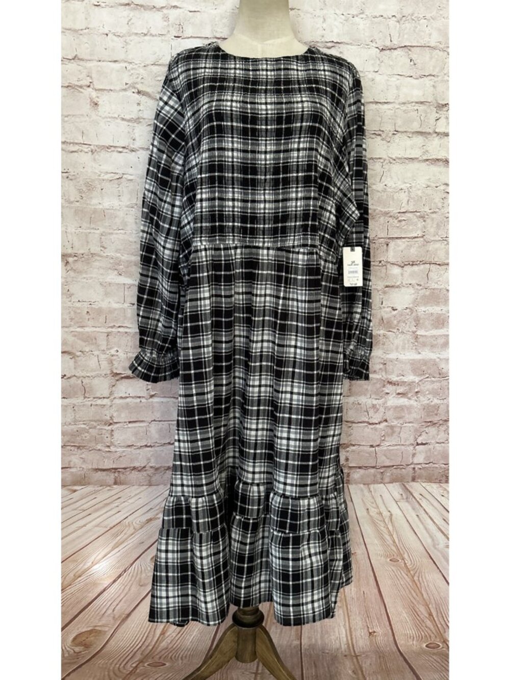 Terra & Sky Womens Plus 3X Black White Plaid Tiered Long Sleeve Maxi Dress NEW